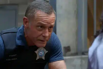 Hank Voight e gli agenti dell'Unità Intelligence nella tredicesima stagione di Chicago P.D.