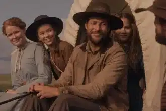 La famiglia Ingalls nel finale della stagione 1 della serie Netflix La casa nella prateria
