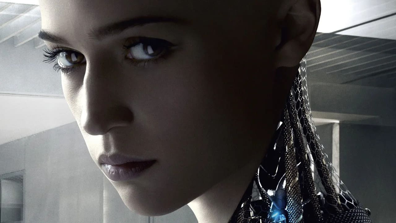 Ex Machina torna attuale, ma il pericolo non è Ava Ex Machina torna attuale, ma il pericolo non è Ava