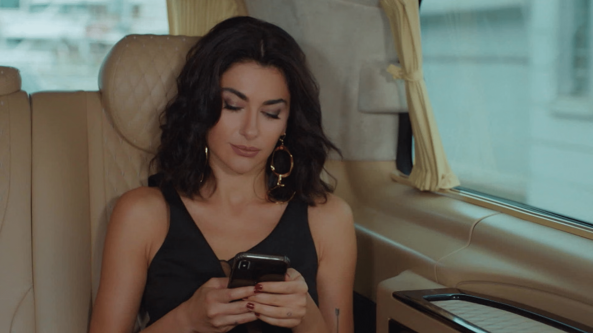 Forbidden fruit 4, il 29 luglio mert sposa zehra e sfida sahika