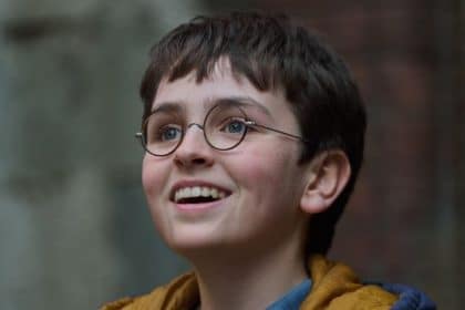 Il nuovo Hogwarts della serie Harry Potter HBO tra stemma, uniformi e castello