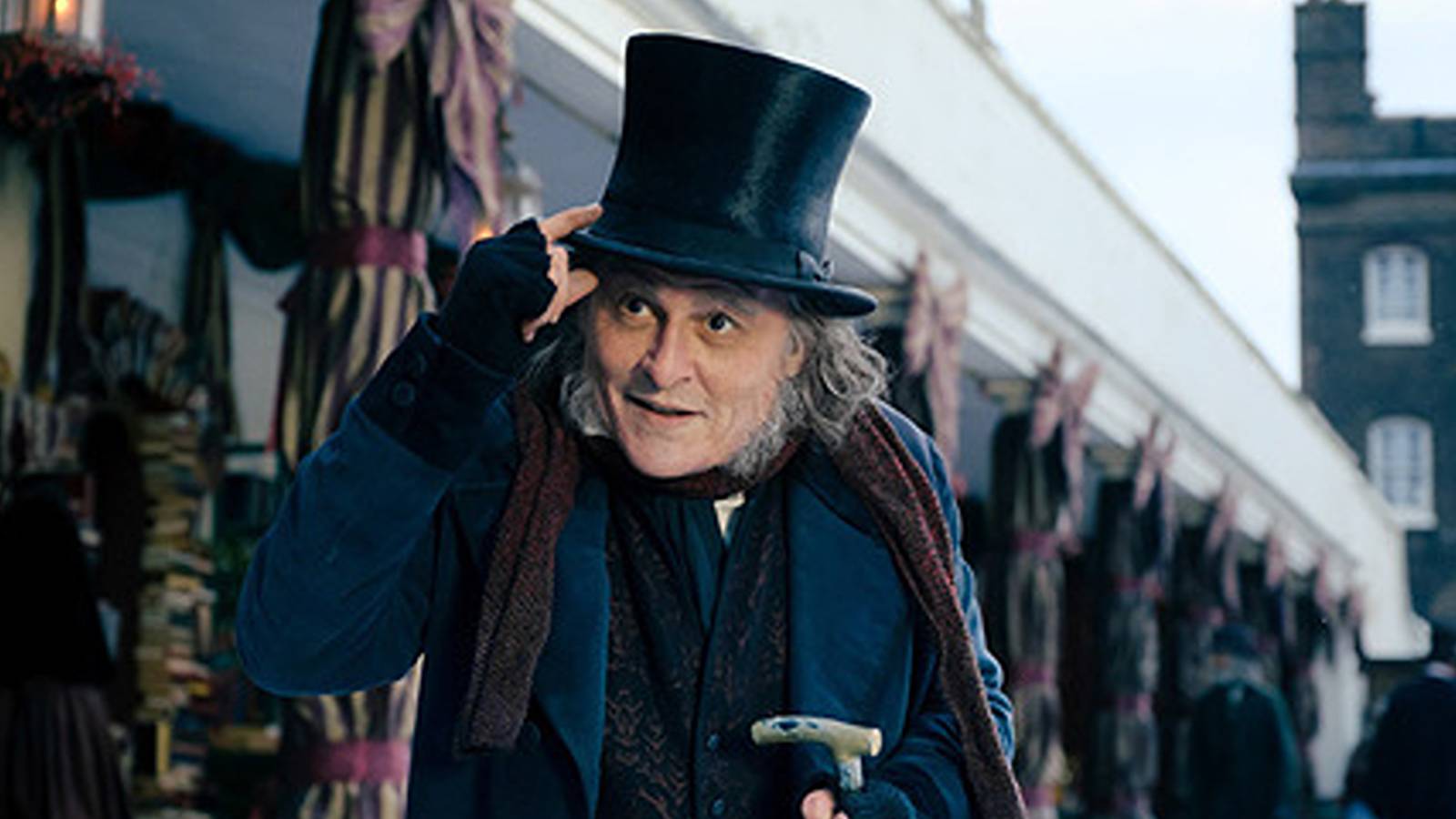 Johnny depp diventa scrooge, ma ti west sceglie l’horror
