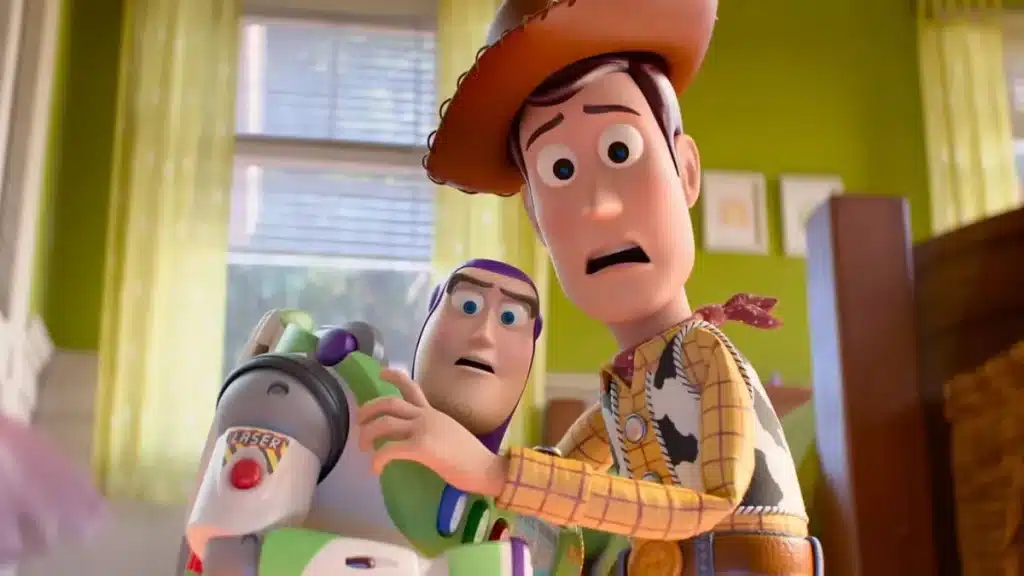 Logo Pixar davanti agli studi di Emeryville coinvolti nei nuovi licenziamenti Disney