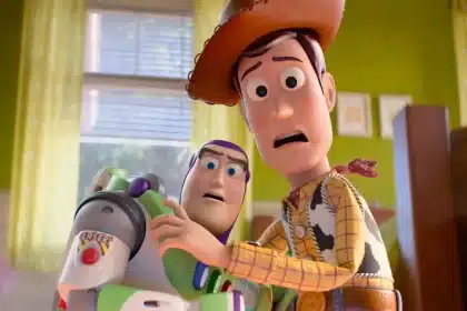 Logo Pixar davanti agli studi di Emeryville coinvolti nei nuovi licenziamenti Disney