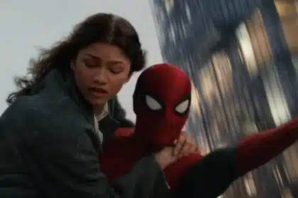 Tom Holland nei panni di Spider-Man nel film Marvel Spider-Man Brand New Day