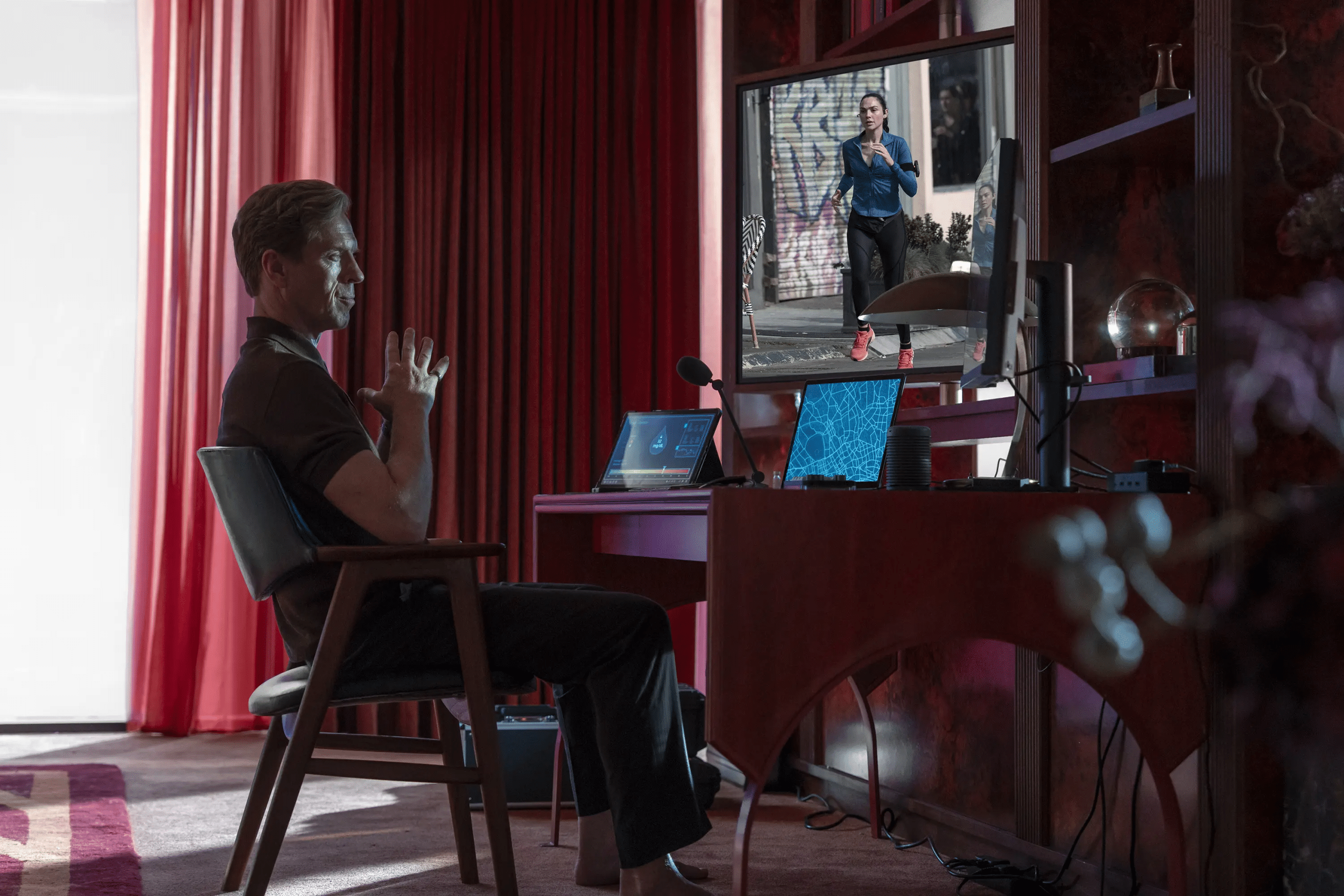 The Runner con Gal Gadot: chi ha rapito il figlio di Maia e cosa sappiamo sul thriller Prime Video