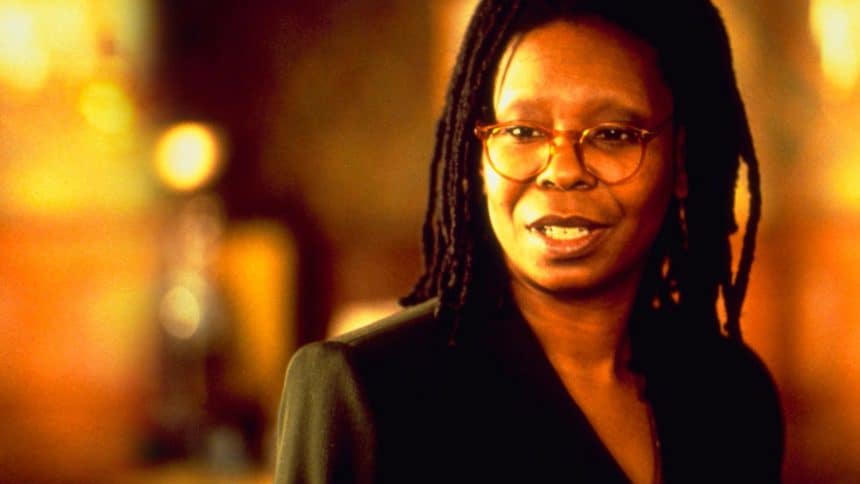 Whoopi Goldberg nei panni di Laurel Ayres e Robert Cutty nel film Funny Money del 1996