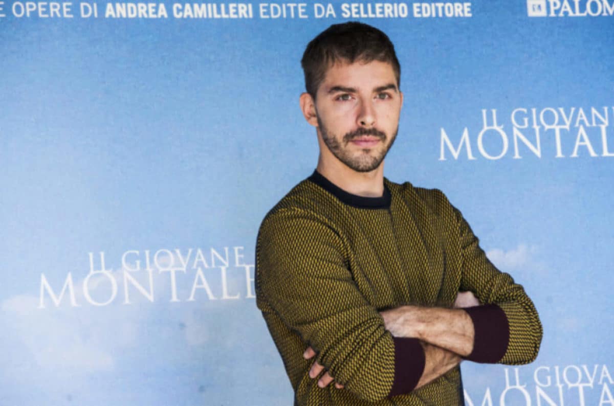 Morte in mare aperto stasera: il libro di montalbano è al 20% Michele riondino interpreta salvo montalbano ne il giovane montalbano