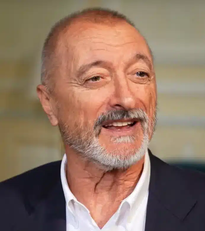 Arturo pérez-reverte, autore del romanzo il problema finale