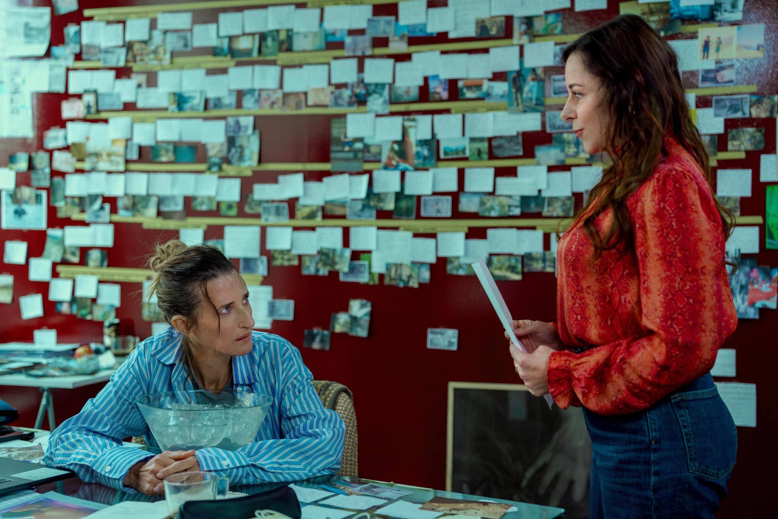 Andréa e noémie in call my agent! Il film Call my agent! Il film con andréa e noémie nel film netflix del 2026