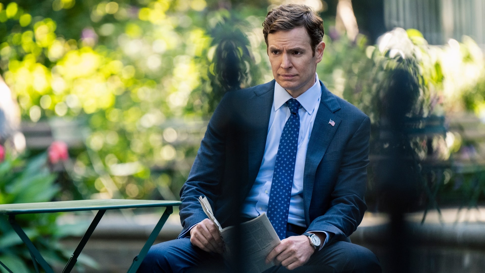 Nick gehlfuss nei panni dell'agente fbi bill goodman in cia