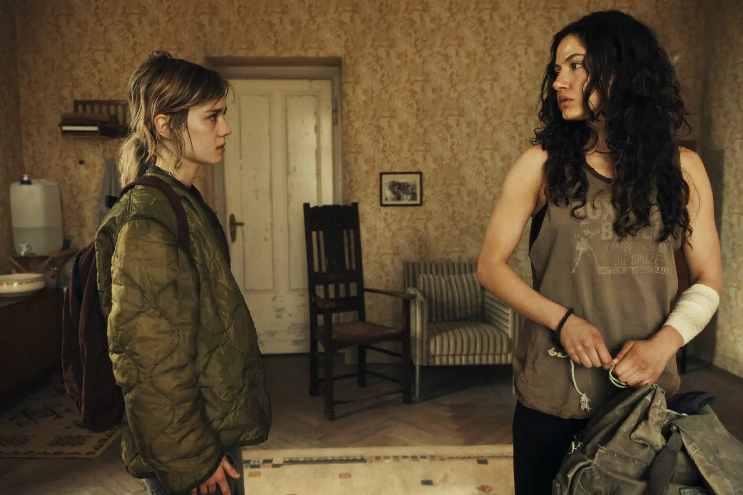 Bea e phoebe in city of blood