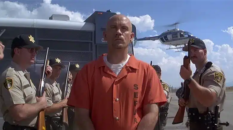 John malkovich interpreta cyrus grissom in con air