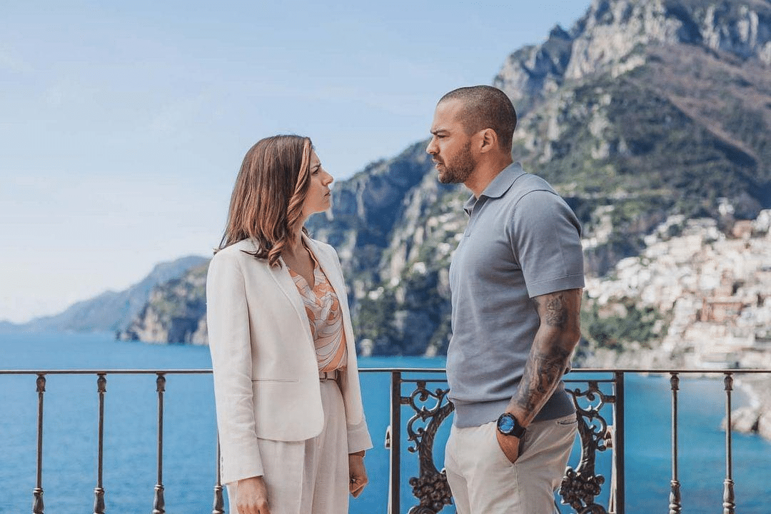 Daniel e adele nella costiera amalfitana in hotel costiera
