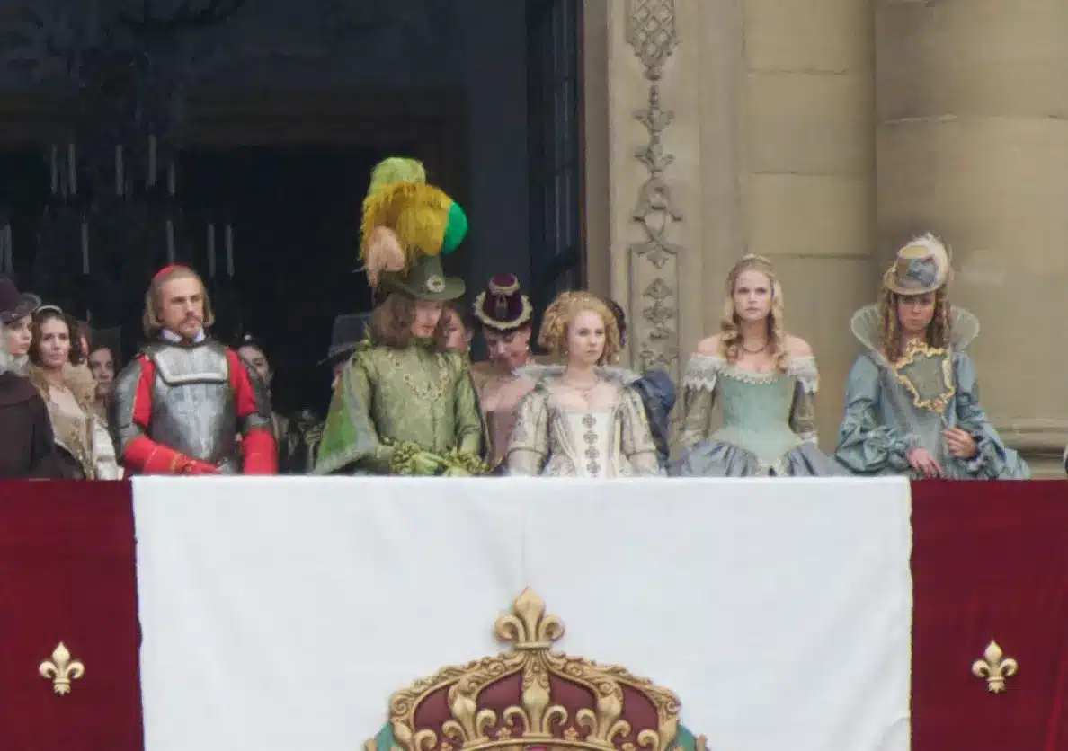 I tre moschettieri 2011, scena sul set con il cast