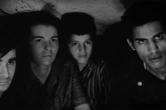 La battaglia di algeri, scena del film di gillo pontecorvo