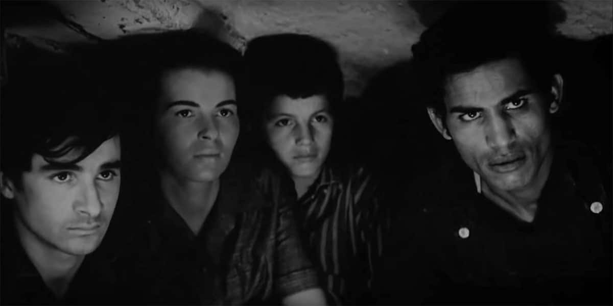 La battaglia di algeri, scena del film di gillo pontecorvo