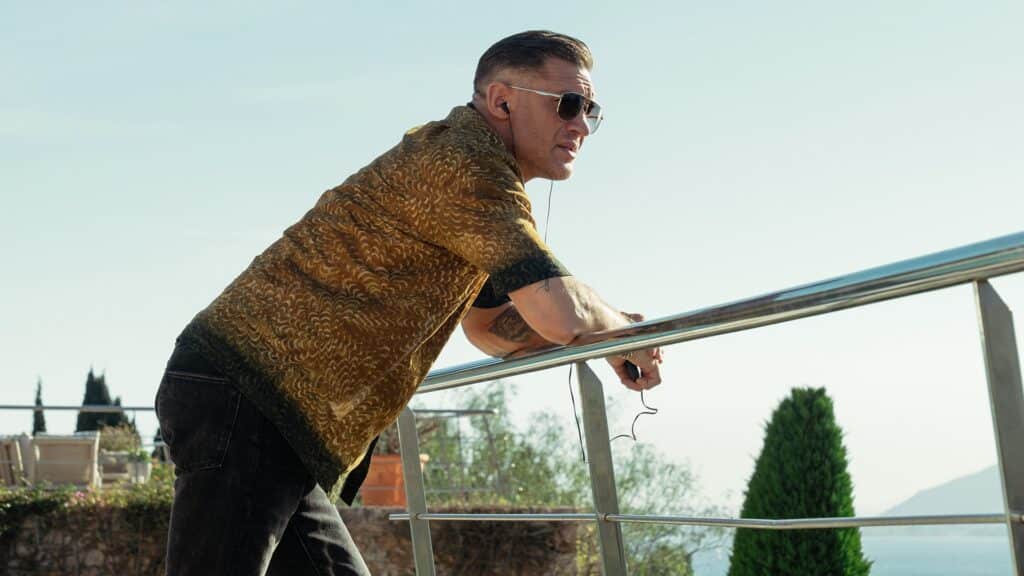 Tom hardy nei panni di harry da souza in mobland