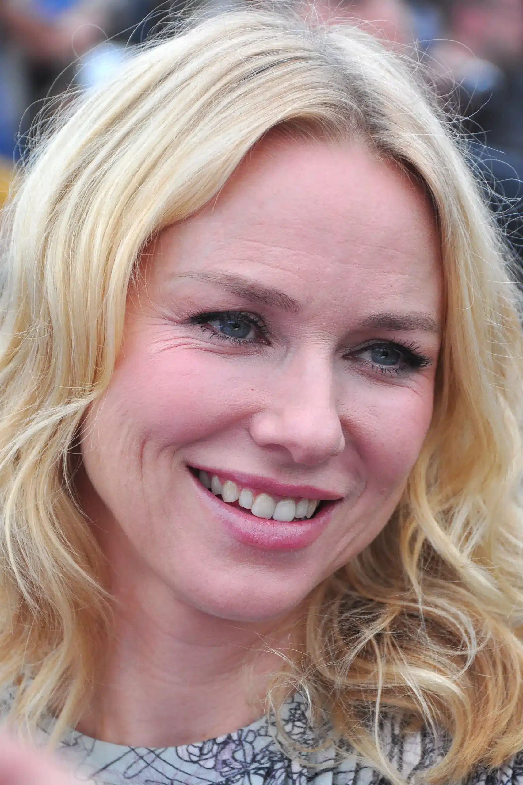 Naomi watts interpreta amy carr in corsa contro il tempo