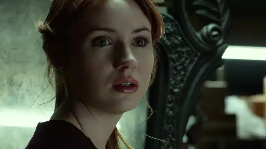 Oculus: lo specchio lasser esiste? La storia dietro il film Karen gillan interpreta kaylie in oculus