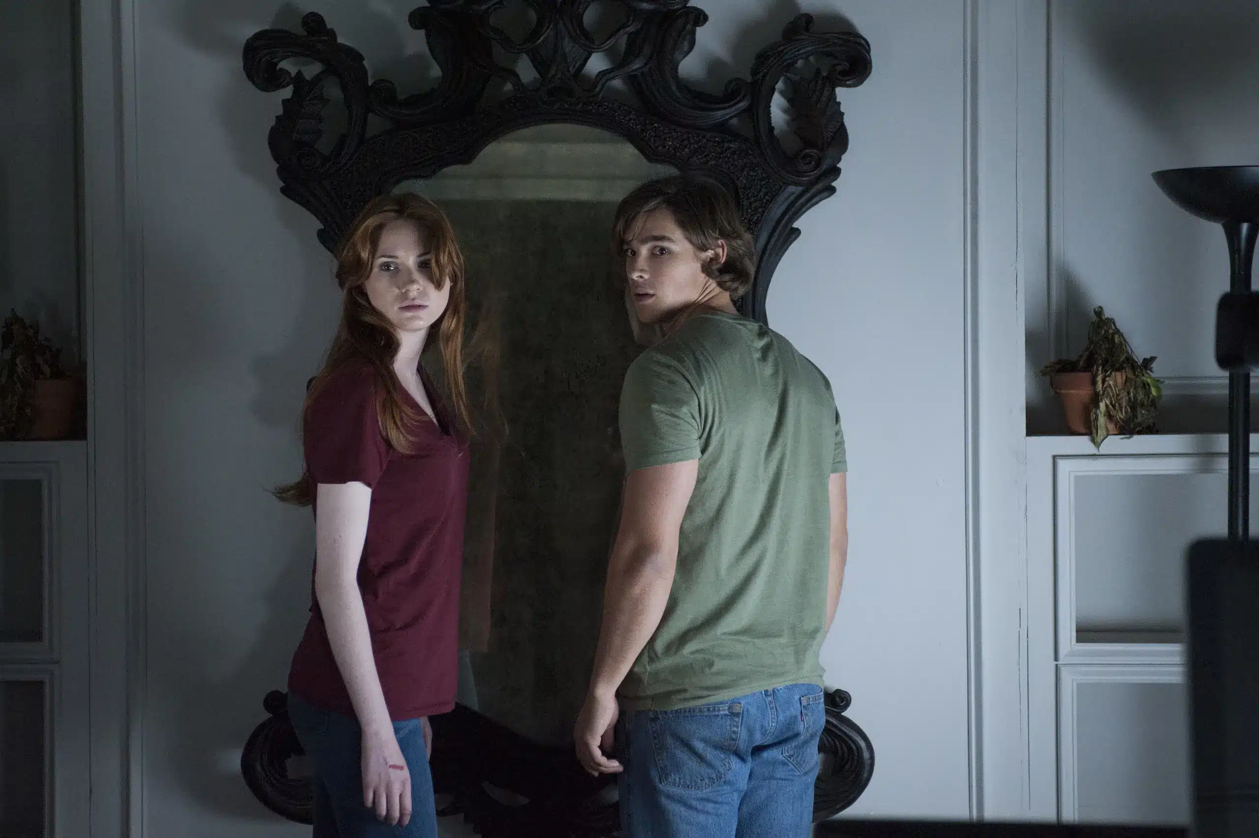 Kaylie e tim davanti al lasser glass in oculus