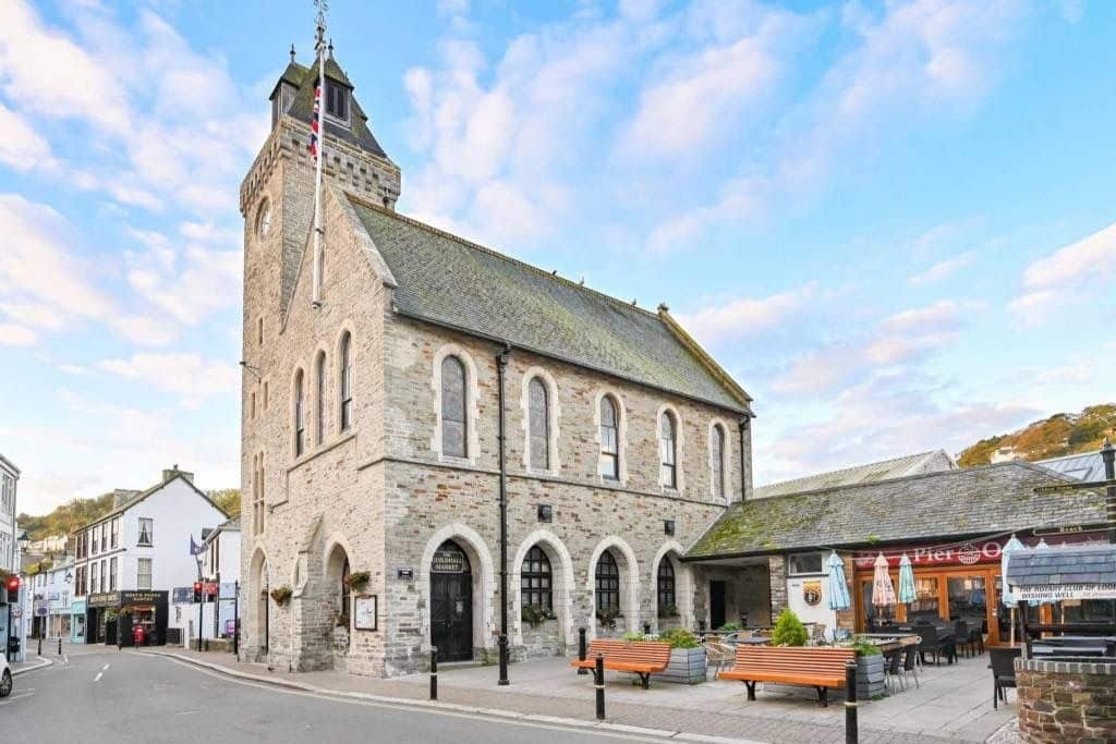 Oltre il paradiso: shipton abbott esiste? Dove è girata la serie Una location di oltre il paradiso a looe in cornovaglia