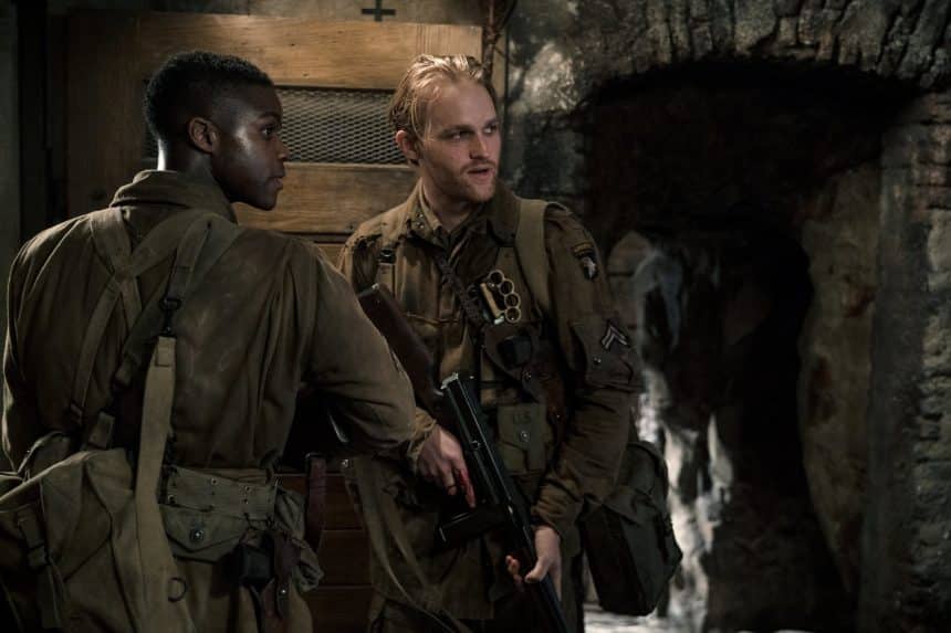 Boyce e ford nel bunker del film overlord