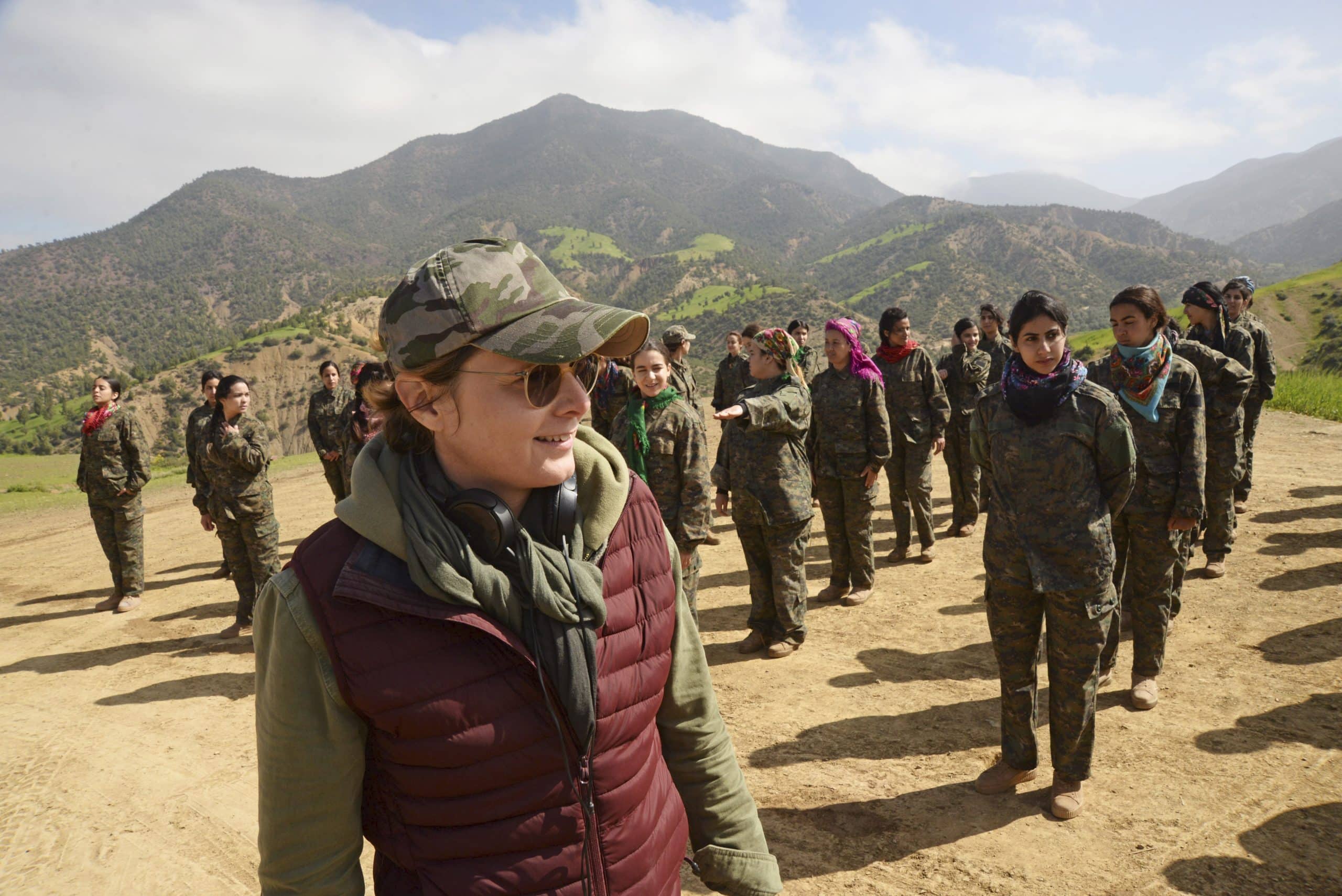 La brigata femminile di red snake durante la guerra contro l'isis