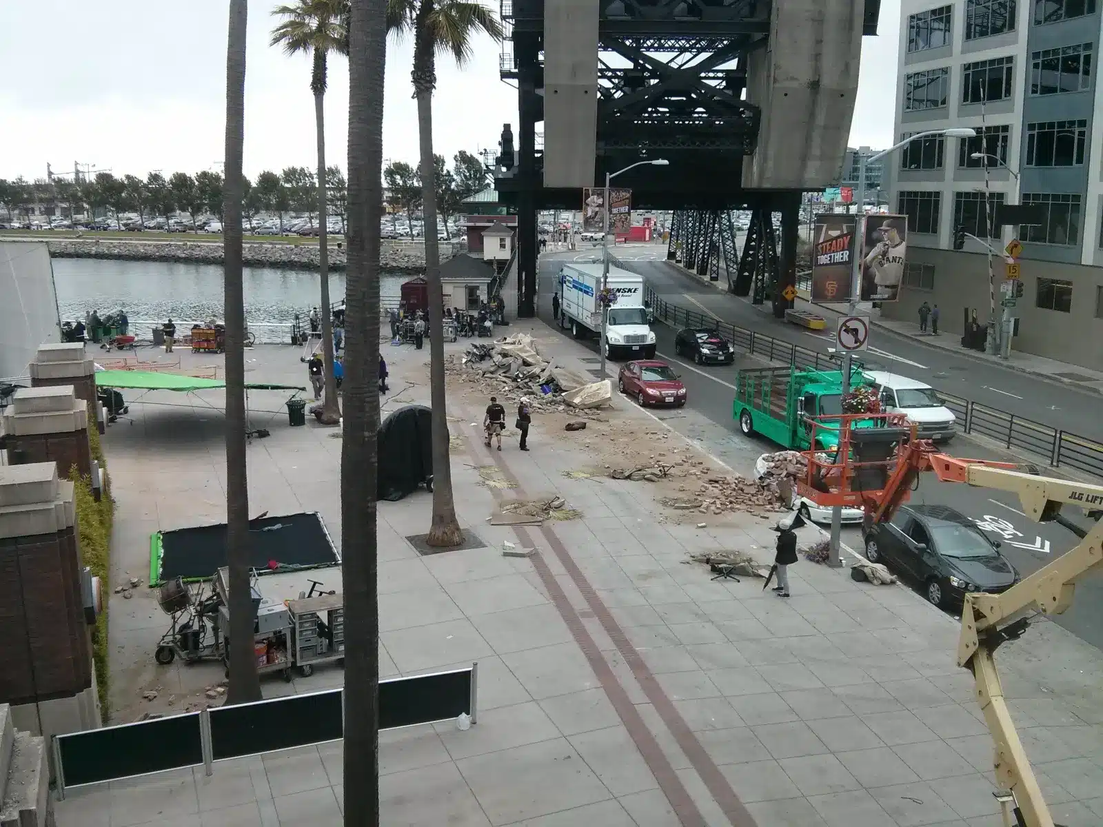 Set di san andreas durante le riprese a san francisco