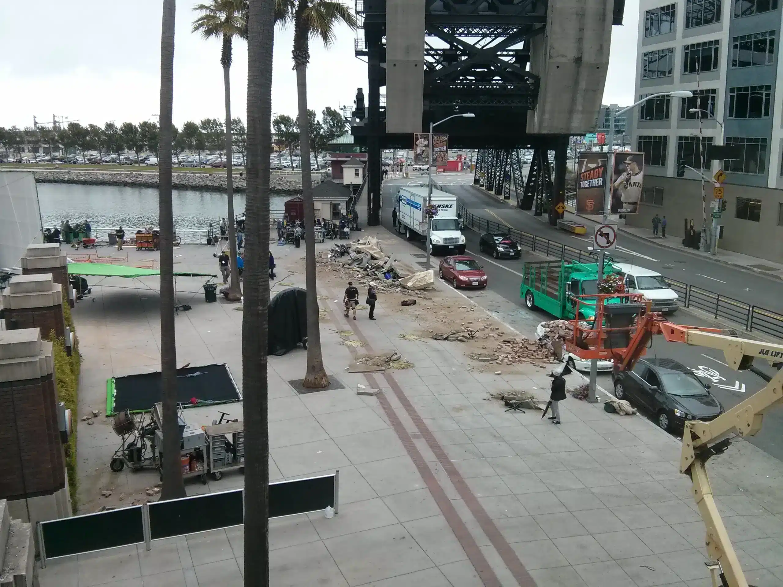 Set di san andreas durante le riprese a san francisco