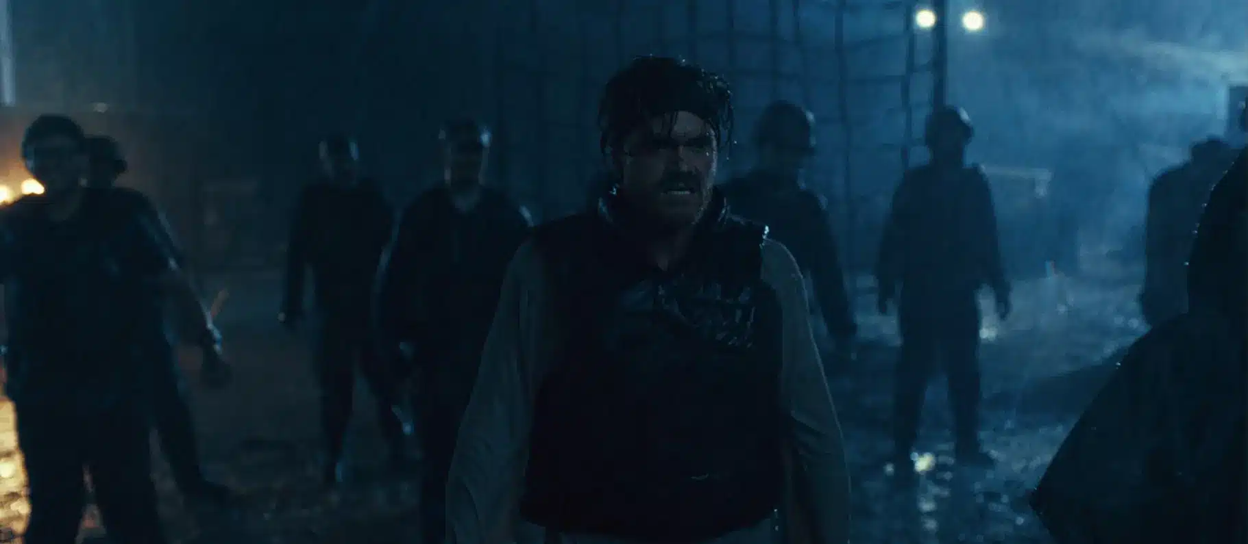Scena del film sniper the white raven
