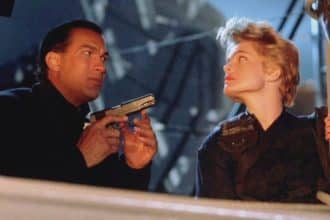 Casey ryback in trappola in alto mare con steven seagal
