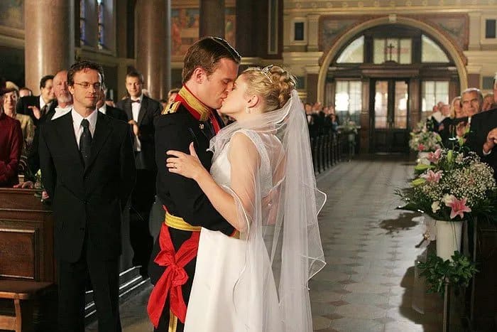 Kam Heskin e Luke Mably nel matrimonio di Un principe tutto mio 2