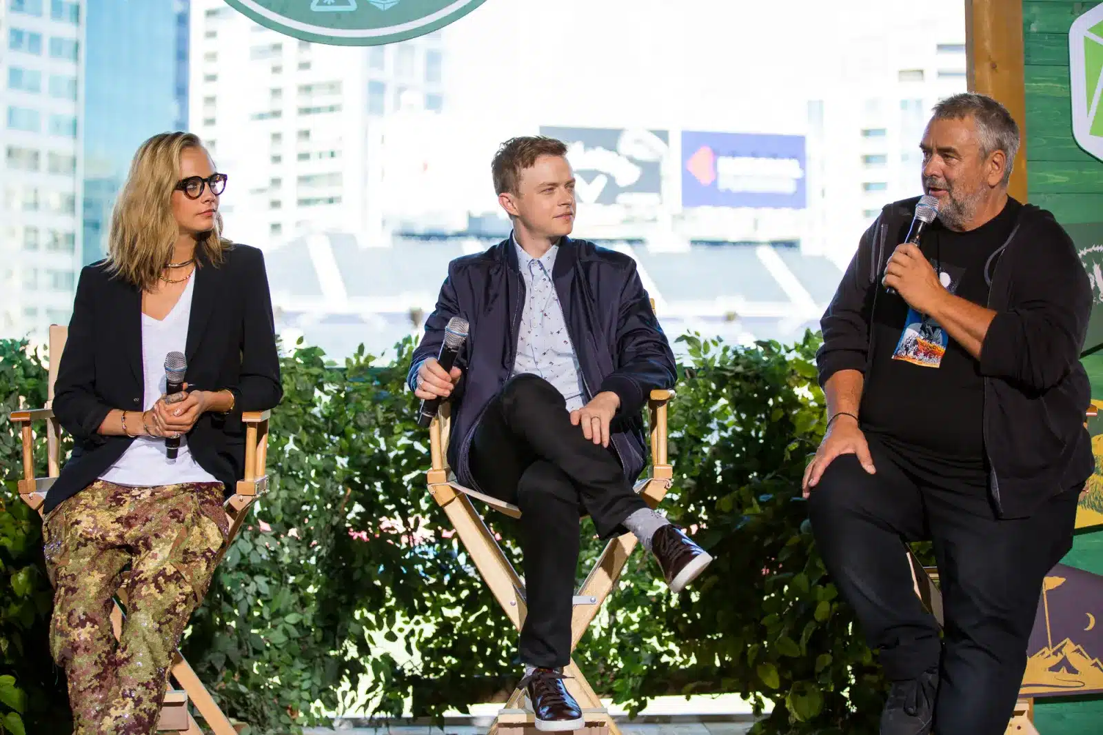 Cara delevingne, dane dehaan e luc besson alla presentazione di valerian
