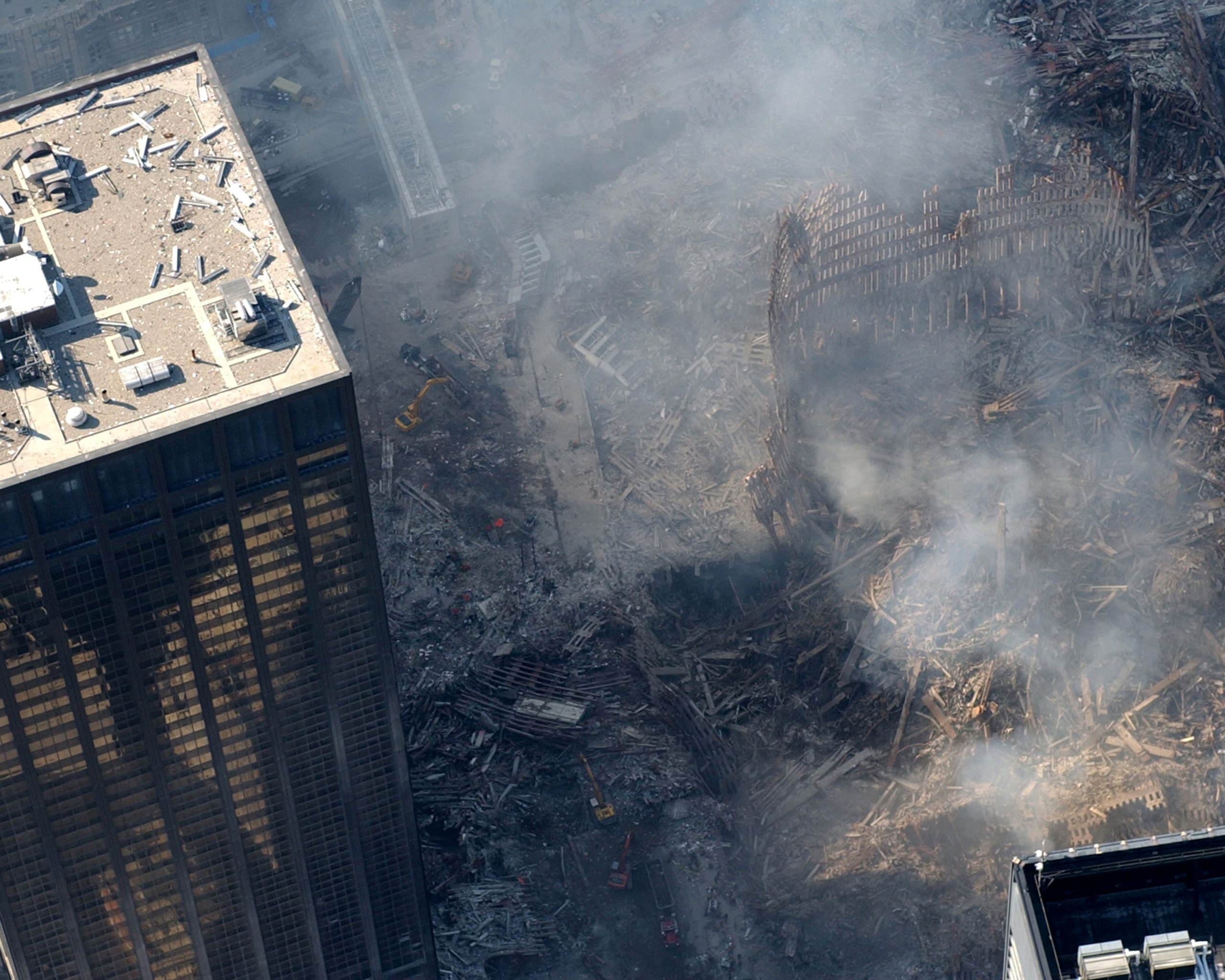 Ground zero dopo gli attentati dell'11 settembre 2001