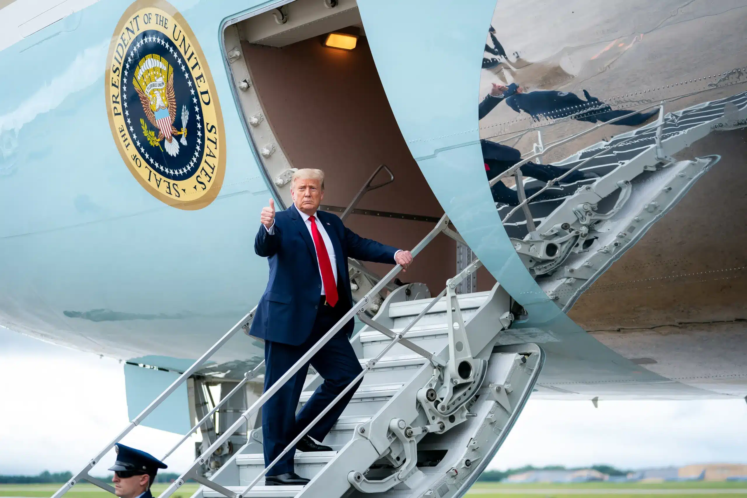 Un vero aereo presidenziale air force one in volo