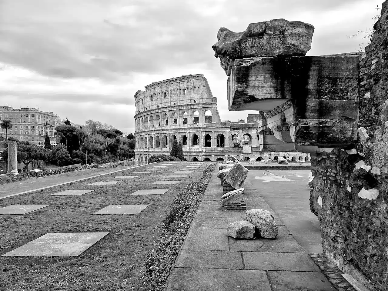 Il colosseo a roma, sede della serata-evento rai su giulio cesare con alberto angela