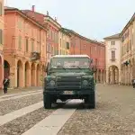 Estranei: camilla è morta, perché tutti sospettano di manraj? Estranei: camilla è morta, perché tutti sospettano di manraj?