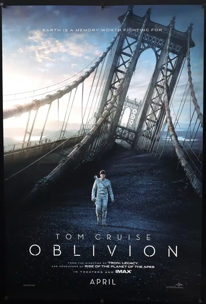 Locandina originale di oblivion del 2013 con tom cruise in un paesaggio postapocalittico