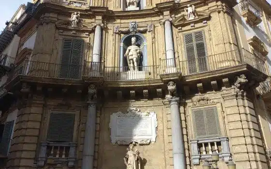 Sul cammino di francesco: dove è stato girato? Palermo, assisi e roma Sul cammino di francesco: dove è stato girato? Palermo, assisi e roma