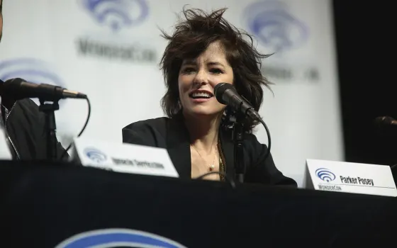 Sleepover: parker posey nel nuovo horror blumhouse, cosa sappiamo Sleepover: parker posey nel nuovo horror blumhouse, cosa sappiamo