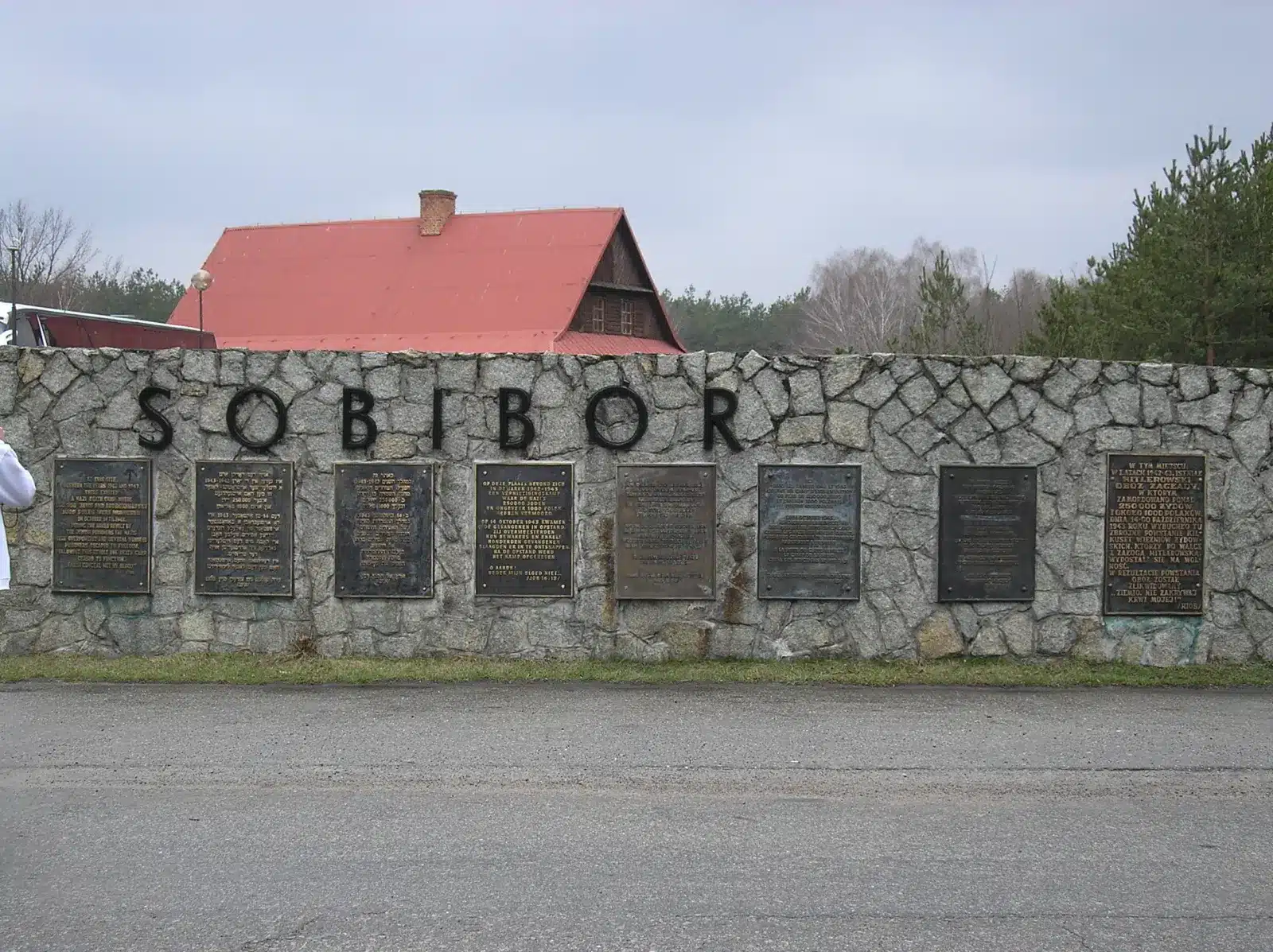 Memoriale sul sito dell'ex campo di sterminio di sobibor